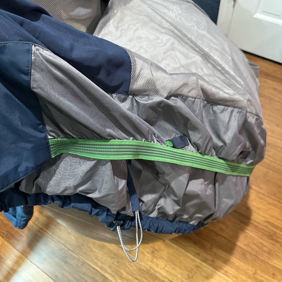 Northface high vent jacket size extra large with inside liner - Picture 4 of 7